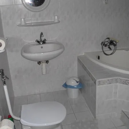 Kis Apartmanhaz Appartamento